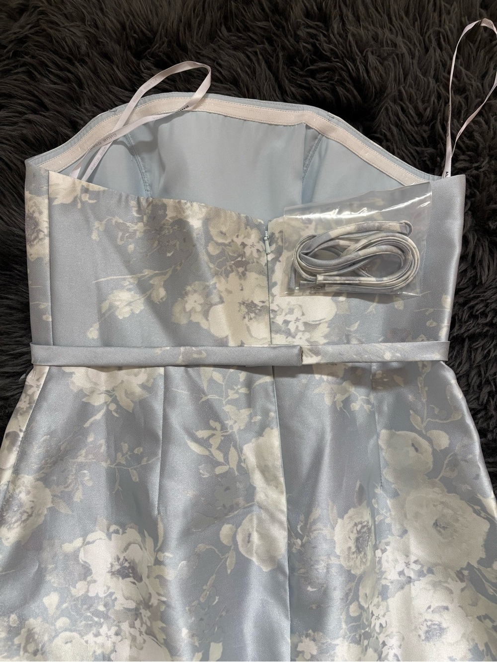 Alfred Sung 6 STRAPLESS SATIN COLUMN DRESS IN PORCELAIN BLUE SERAPHINA FLORAL - Picture 5 of 11